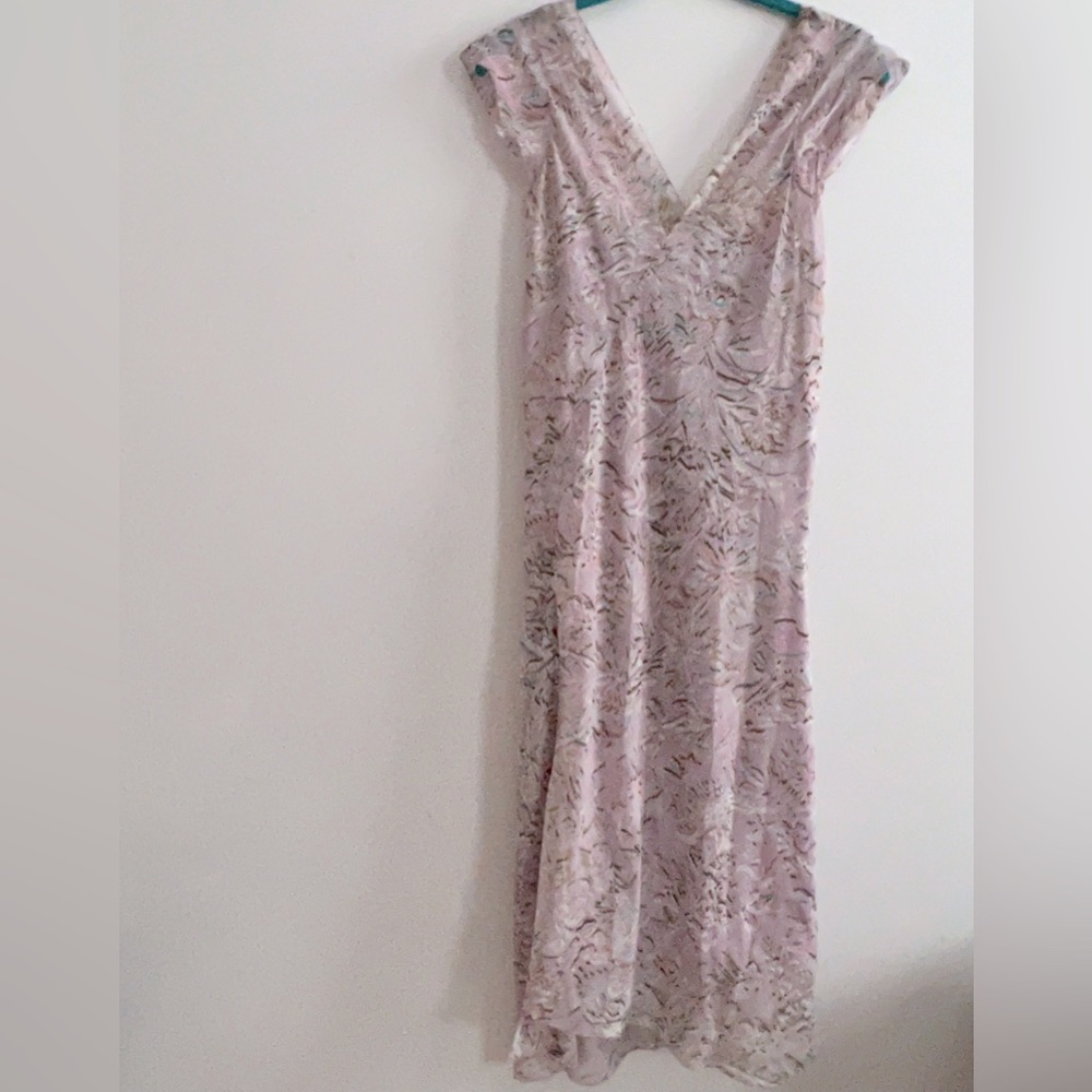 Beautiful vintage 90s/early 2000s bias cut DKNY Silk dress (with bias cut slip).